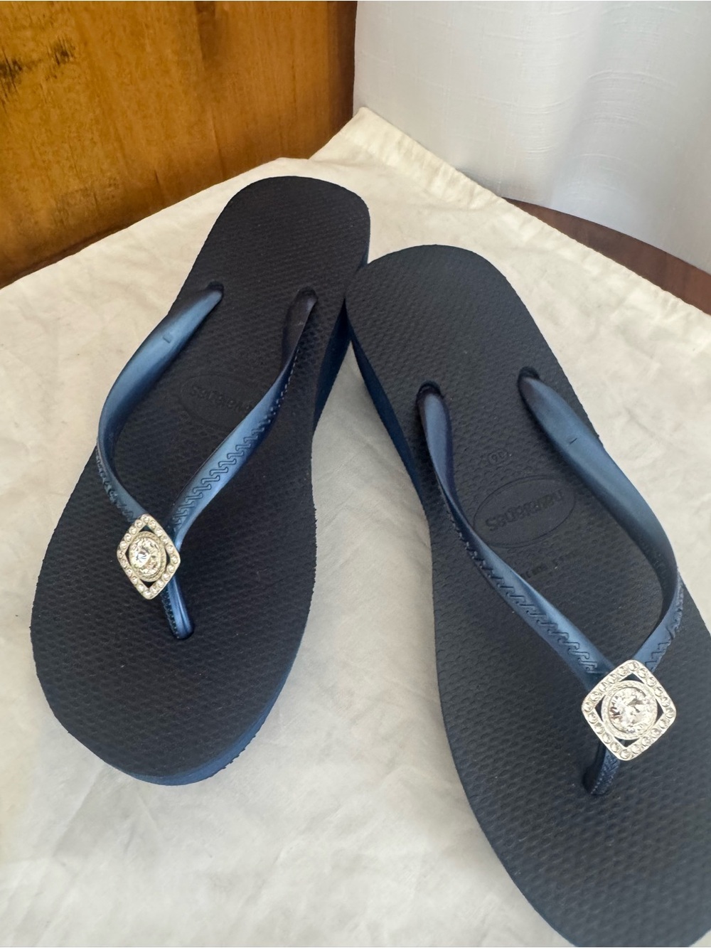 NWT Vintage Havaianas wedge flip-flops embellished with Swarovski crystals - 6